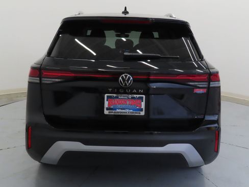 New 2026 Volkswagen Tiguan S FWD image 4
