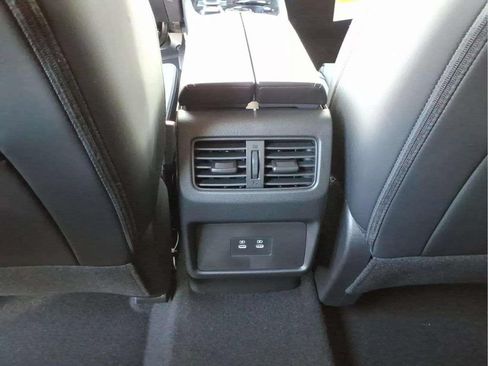 New 2026 Nissan Rogue Platinum AWD/4WD image 17