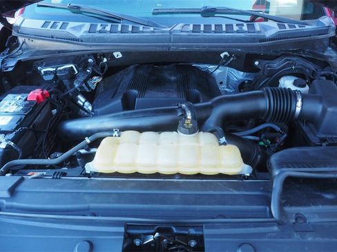 Used 2018 Ford F150 Platinum w/ Equipment Group 701A Luxury image 28