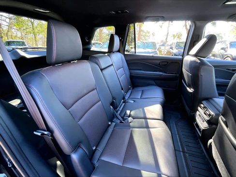 Used 2024 Honda Passport Black Edition image 20