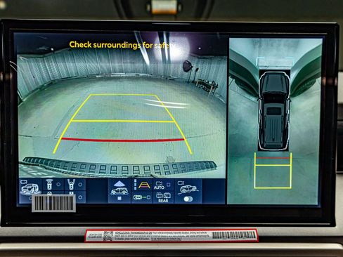 Used 2025 Toyota 4Runner TRD Off-Road image 23