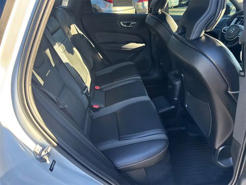 Used 2022 Volvo XC60 T8 R-Design w/ Advanced Package image 15