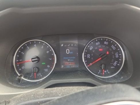 Used 2019 Toyota RAV4 XLE Premium w/ Cold Weather Package AWD/4WD image 7