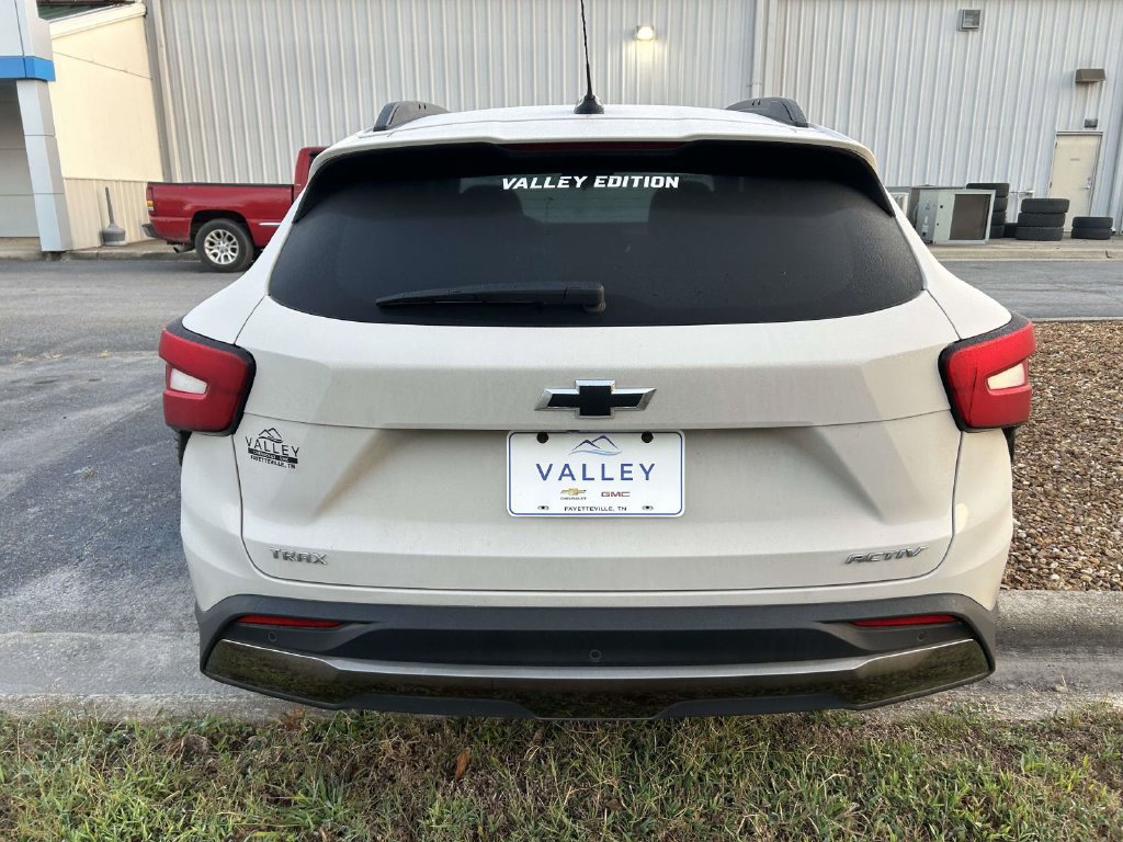 Used 2026 Chevrolet Trax ACTIV w/ Driver Confidence Package FWD image 4