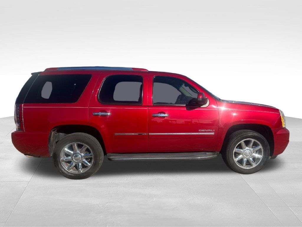 Used 2013 GMC Yukon Denali AWD/4WD image 6