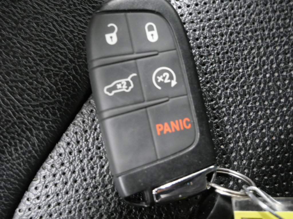 Used 2023 Jeep Compass Latitude AWD/4WD image 26