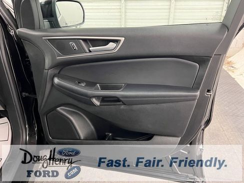 Used 2023 Ford Edge SEL image 37