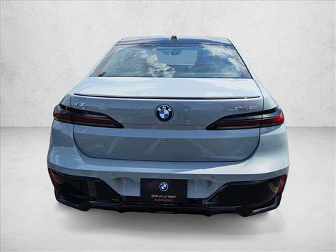 New 2026 BMW i7 xDrive60 AWD/4WD image 8