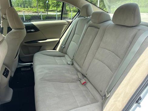 Used 2015 Honda Accord EX image 31