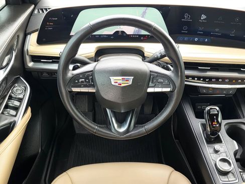 Certified 2025 Cadillac XT4 Premium Luxury w/ Cold Weather Package FWD image 15