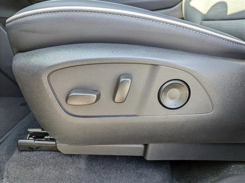 Used 2025 Buick Enclave Sport Touring w/ Power Package image 11