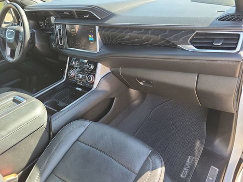 Certified 2023 GMC Yukon XL Denali image 30