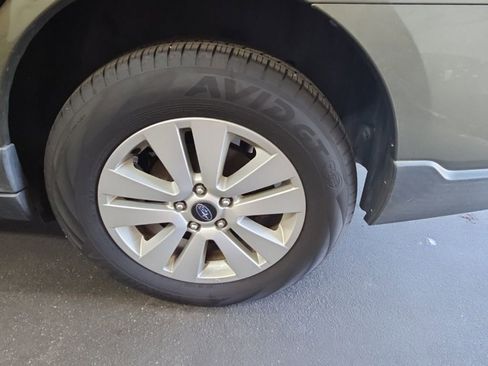 Used 2018 Subaru Outback 2.5i Premium AWD/4WD image 28