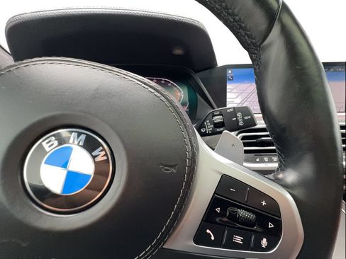 Used 2022 BMW X7 xDrive40i w/ M Sport Package AWD/4WD image 47