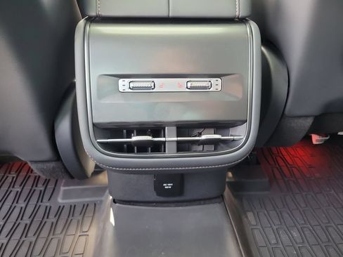 Used 2024 Lincoln Nautilus Reserve w/ Equipment Group 203A AWD/4WD image 13
