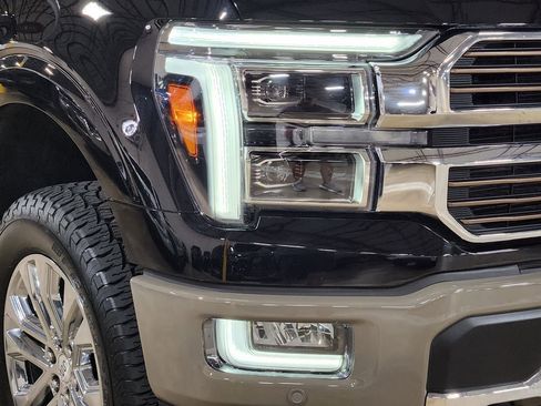 Used 2025 Ford F150 King Ranch w/ FX4 Off-Road Package AWD/4WD image 13