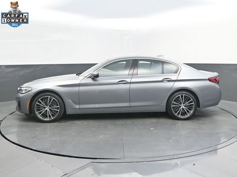 Used 2023 BMW 540i w/ Premium Package RWD image 2