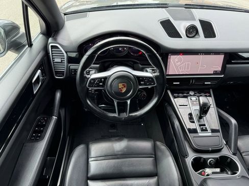 Used 2021 Porsche Cayenne image 26