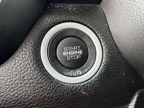 Used 2019 RAM 1500 Big Horn AWD/4WD image 19