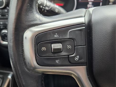Used 2022 Chevrolet Silverado 2500 LT w/ Convenience Package AWD/4WD image 32