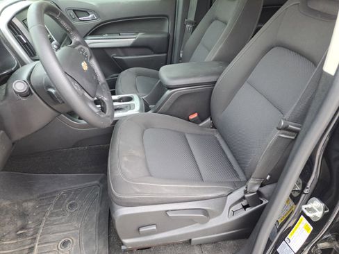 Used 2016 Chevrolet Colorado LT w/ LT Convenience Package image 8