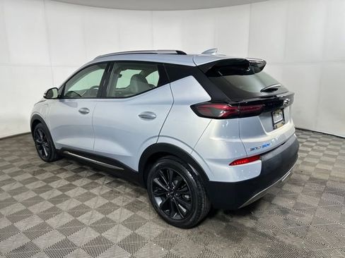 Used 2022 Chevrolet Bolt EUV Premier w/ Launch Edition image 11