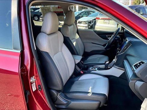 Used 2019 Subaru Forester Limited image 9