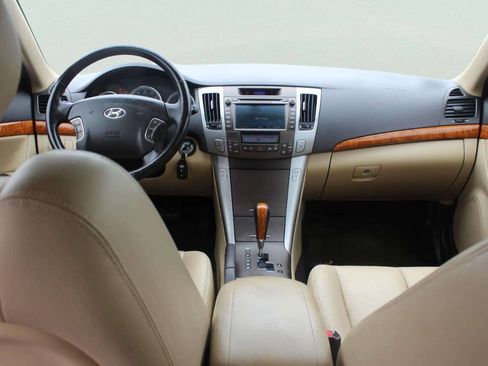 Used 2009 Hyundai Sonata Limited FWD image 7