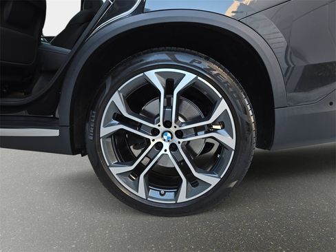 Used 2023 BMW X5 sDrive40i w/ Parking Assistance Package image 31