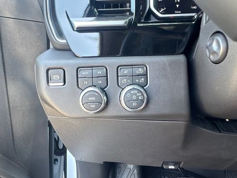 New 2026 GMC Sierra 1500 SLT AWD/4WD image 14