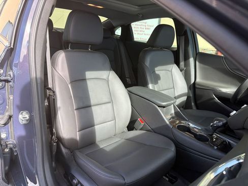 Used 2025 Chevrolet Malibu LT image 25