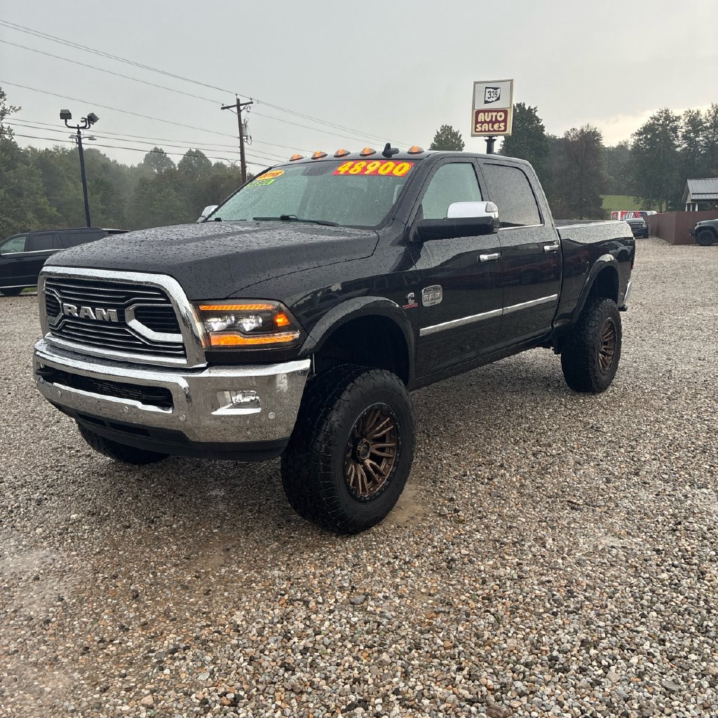 Used 2018 RAM 2500 Longhorn w/ Longhorn Southfork Package AWD/4WD image 4