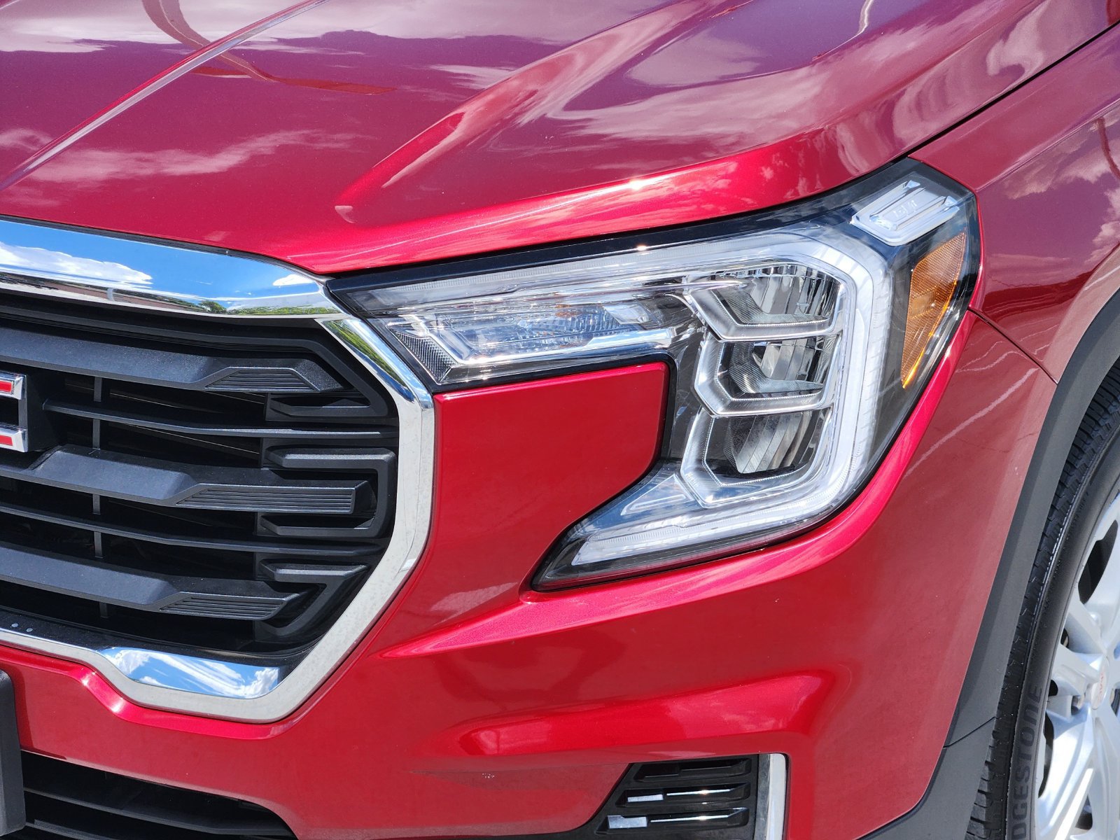 Certified 2024 GMC Terrain SLE AWD/4WD image 10