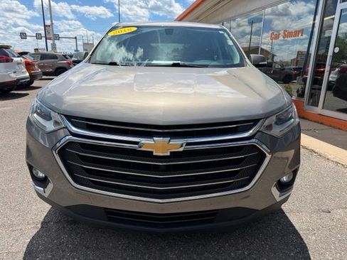 Used 2018 Chevrolet Traverse LT AWD/4WD image 2