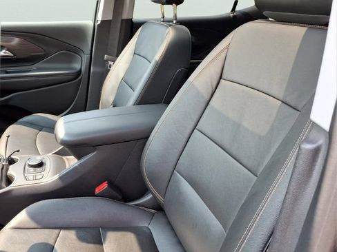 Used 2021 GMC Terrain SLT w/ Infotainment Package II AWD/4WD image 18