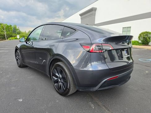 Used 2025 Tesla Model Y Long Range AWD/4WD image 11
