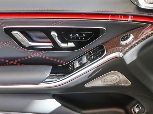 Used 2024 Mercedes-Benz S 63 AMG S image 32