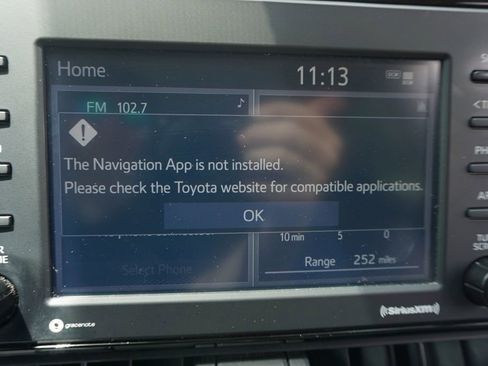 Used 2021 Toyota RAV4 XLE FWD image 10