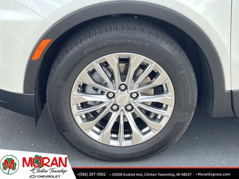 Used 2024 Cadillac XT4 Premium Luxury w/ Cold Weather Package FWD image 11