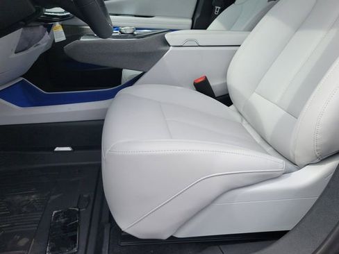New 2026 Cadillac Optiq Luxury 1 w/ LPO, Floor Liner Package AWD/4WD image 19