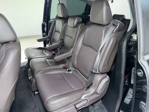 Used 2019 Honda Odyssey EX-L image 2