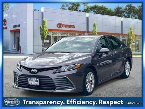 Certified 2023 Toyota Camry LE w/ Cold Weather Package FWD image 4