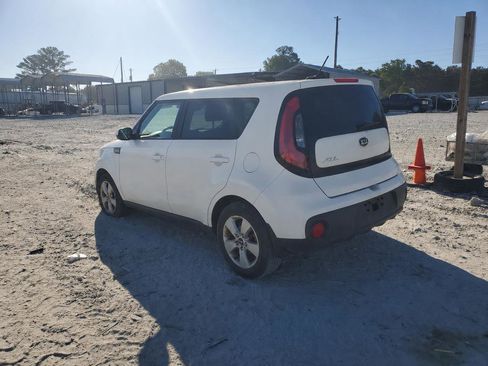Used 2017 Kia Soul FWD image 2