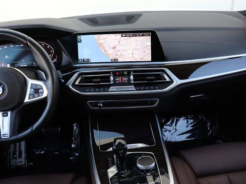 Used 2020 BMW X7 M50i w/ Cold Weather Package image 52