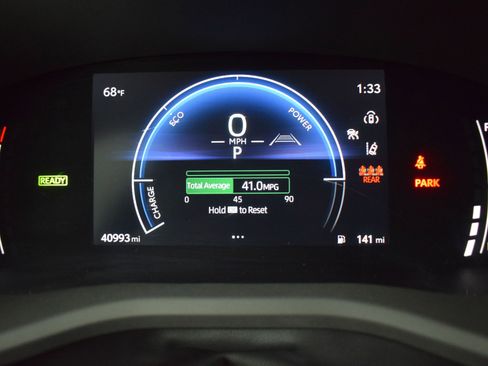 Used 2025 Toyota Camry LE FWD image 17