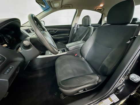 Used 2015 Nissan Altima 2.5 S w/ Power Driver Seat Package FWD image 13