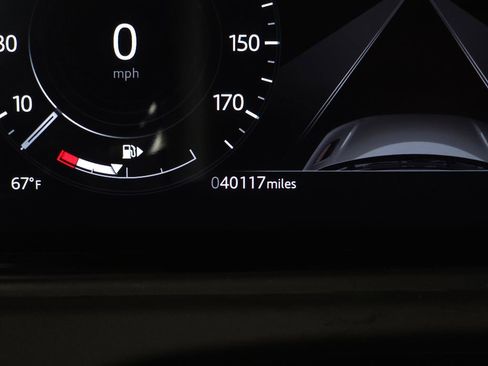 Certified 2021 Land Rover Range Rover Velar R-Dynamic S AWD/4WD image 23