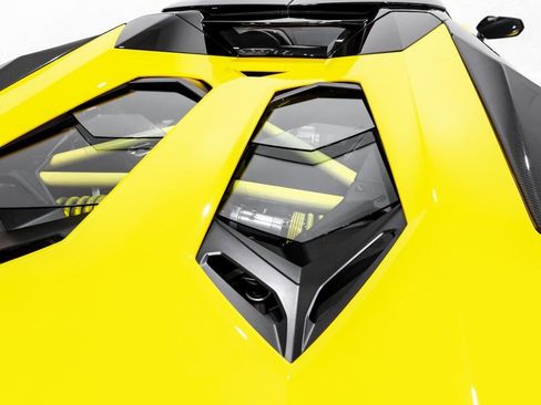 Used 2016 Lamborghini Aventador LP 700-4 image 31