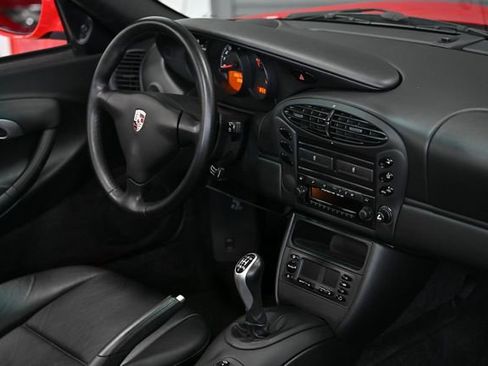 Used 2001 Porsche Boxster image 38