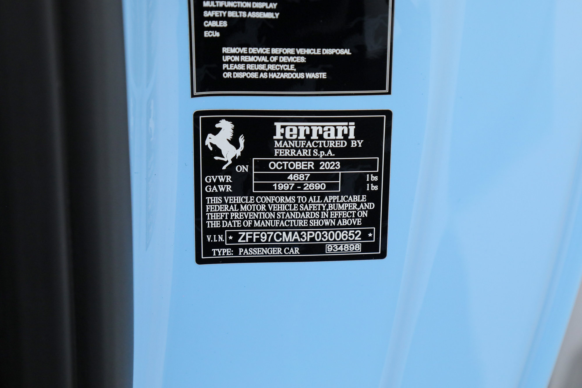 Certified 2023 Ferrari 812 GTS RWD image 30